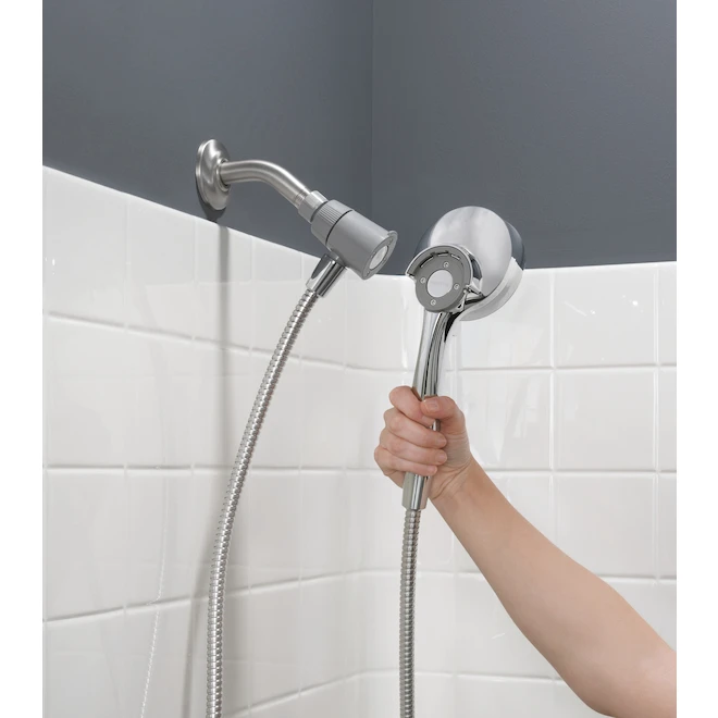 Moen - Magnetic-Docking Handheld Showerhead - 3.5" - Chrome