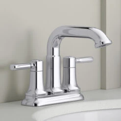 Kohler Ealing 2-Handle Polished Chrome Bathroom Sink Faucet - Clicker Drain Included