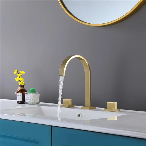Clihome Brushed Gold 2-handle Widespread Bathroom Sink Faucet Deck Plate Included - Image 5