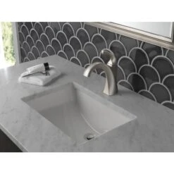 Delta Downing Polished Chrome 1-Handle WaterSense Bathroom Sink Faucet