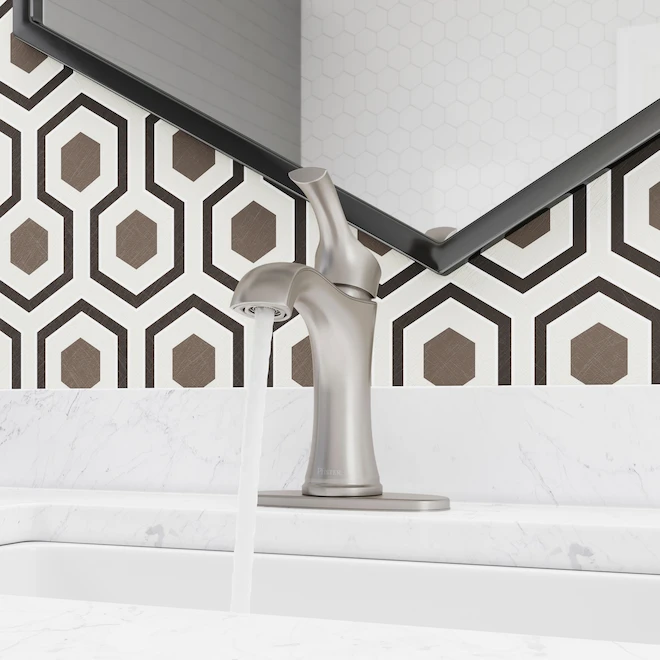 Pfister Auden Single Control Bathroom 4-in Centre Set Faucet - Brushed Nickel - Image 2